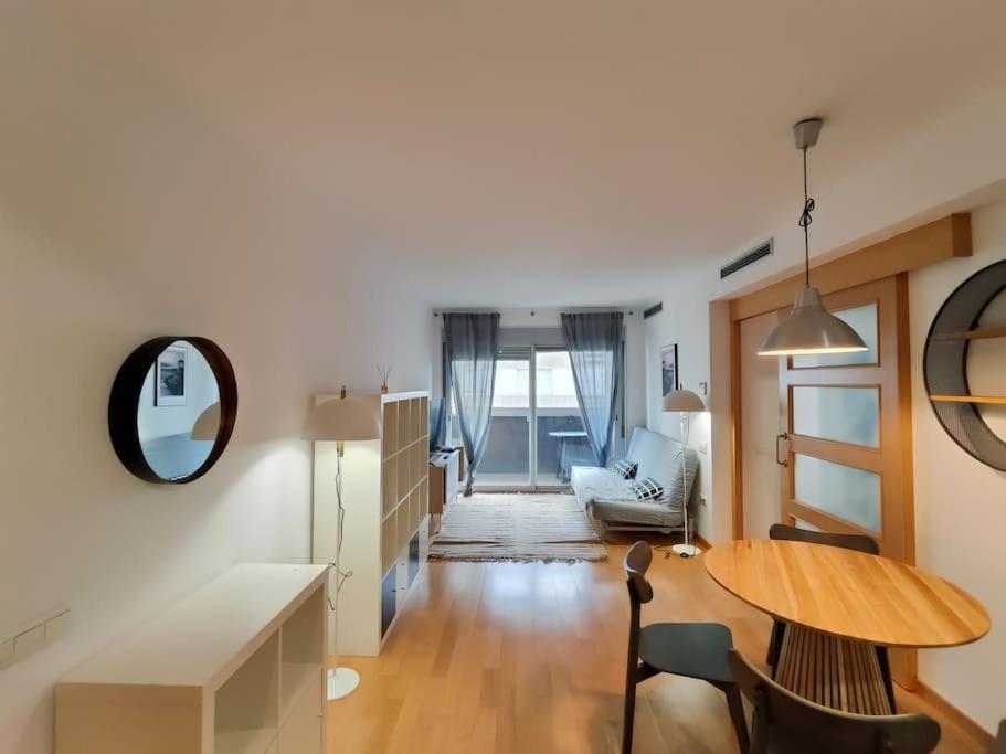 Cozy Apartment Forum Beach Sant Adrià de Besòs Exterior foto